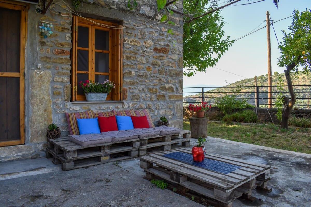 Coastal Stone Hideaway With Stunning Scenery Villa Kitriaí Exterior photo